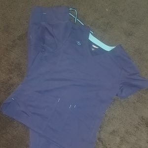 Scrub set top and bottoms